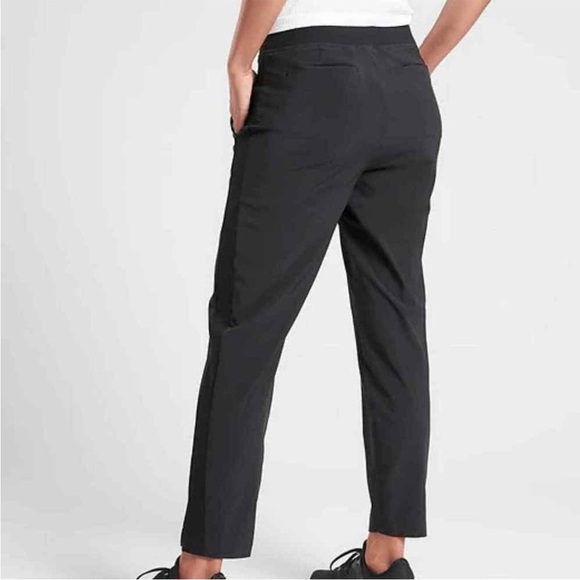 Athleta Brooklyn Mid Rise Ankle Pant 16 Black UPF 40 - Picture 4 of 16